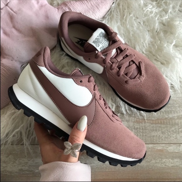 NWT Nike pre-love O.X. - Picture 4 of 8